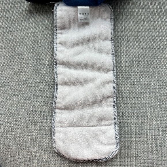 2 Nicki's Diapers - Cover and All-in-Two - Cloth Diapers - Picture 7 of 12